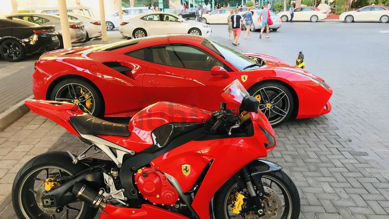 Honda CBR1000RR Fireblade Ferrari